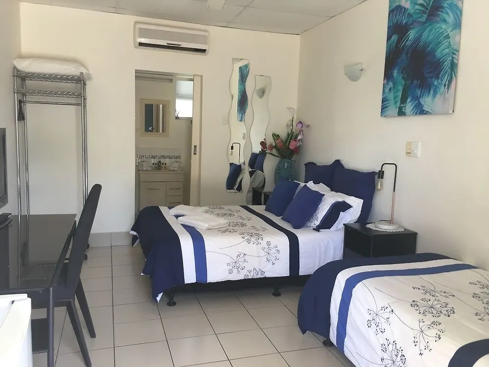 إينيسفيل Black Marlin Motel