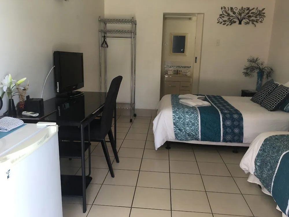 إينيسفيل Black Marlin Motel